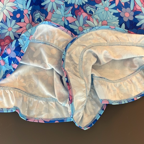 Boutique Vacation Romper - Picture 3 of 8